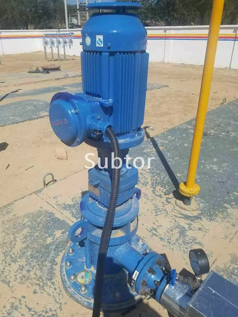 Bomba vertical para el transporte de aguas residuales oleosas